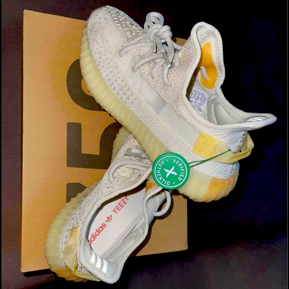 Adidas Yeezy Boost 350 V2 Light, Men 7 / Women 8